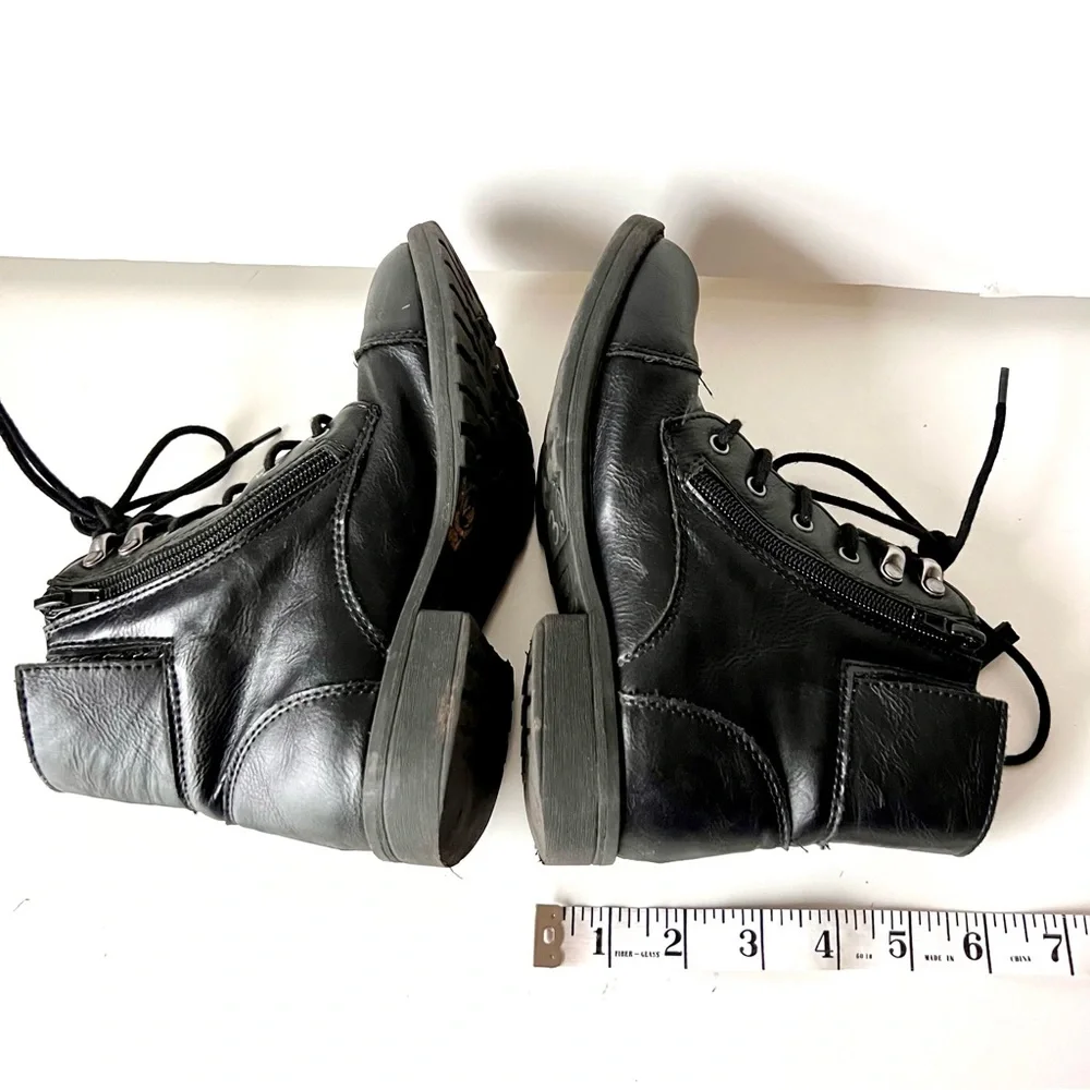 STEVE MADDEN Girl’s Black Taysley Combat Moto Boots—SZ. 2